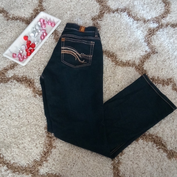 wrangler back pocket design